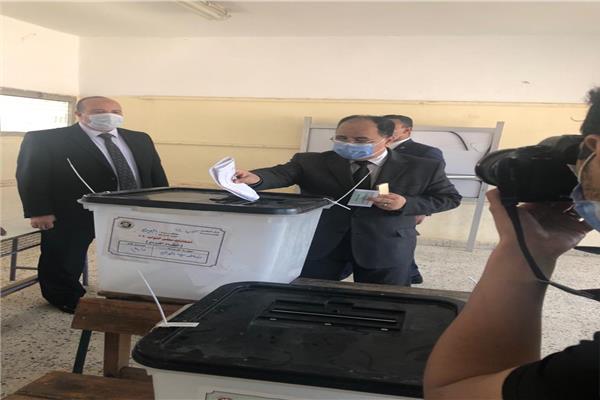 وزير المالية يدلي بصوته فى انتخابات مجلس النواب