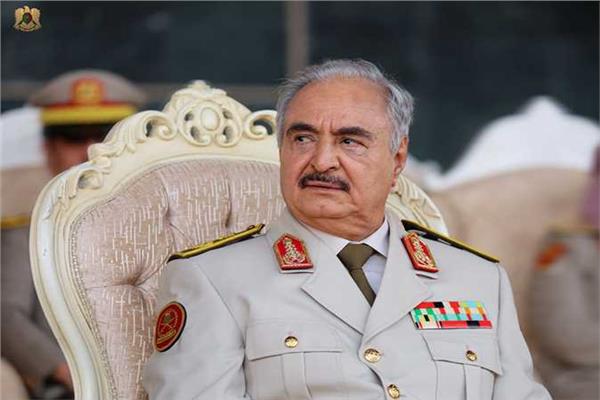 القائد العام للقوات المسلحة الليبي خليفة حفتر