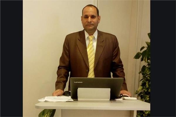 الدكتور عبد الله غازي، استشاري الصحة النفسية