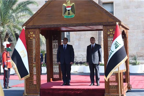 لقاء رئيس الوزراء بنظيره العراقي 