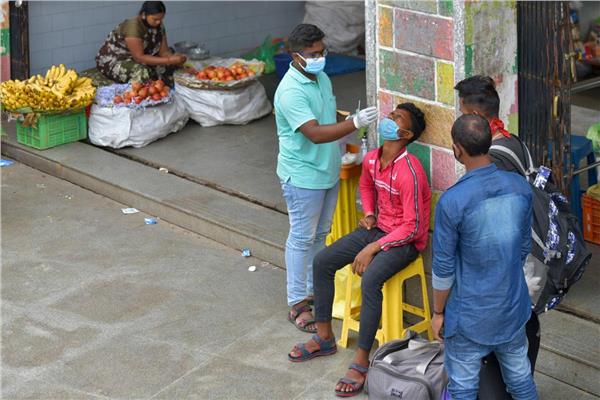 العاصمة الهندية تسجل 5 ألاف و664 إصابة جديدة بفيروس كورونا
