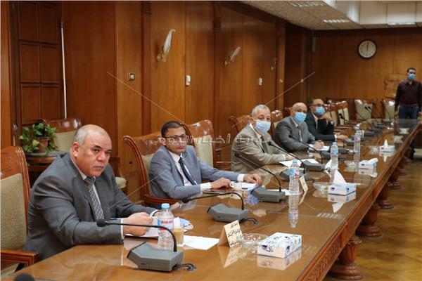 مبارك يتابع أعمال لجنة منشآت جامعة المنوفية 