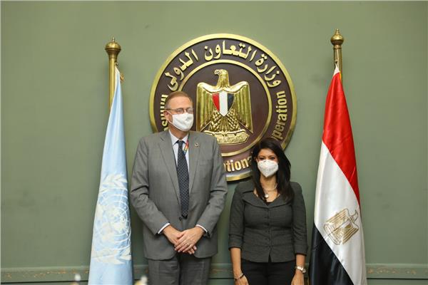 وزيرة التعاون الدولي والمنسق المقيم لمكتب الأمم المتحدة في مصر