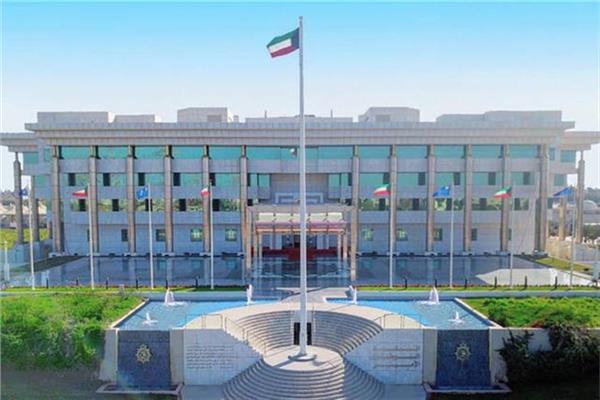 الداخلية الكويتية: تعديل أوضاع بعض مخالفي الإقامة لعام 2019 فقط