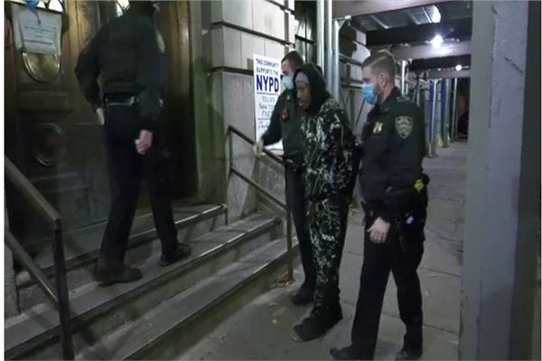استسلام مسلحي حادث الرهائن في نيويورك 