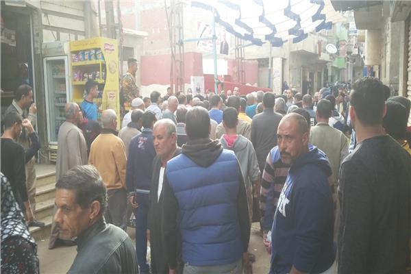  مشاجرة بين أنصار مرشحان  وغلق لجنة الحجناية بدمنهور أمام الناخبين 