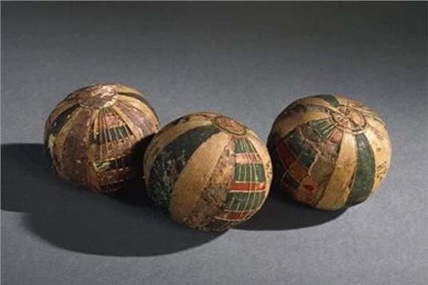 كرة القدم عند المصريين القدماء