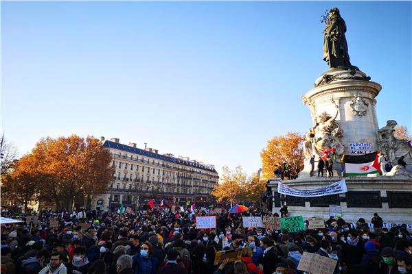 صورة من تظاهرات باريس