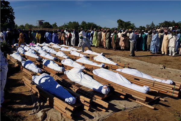 دفن عشرات المزارعين في نيجيريا (رويترز)