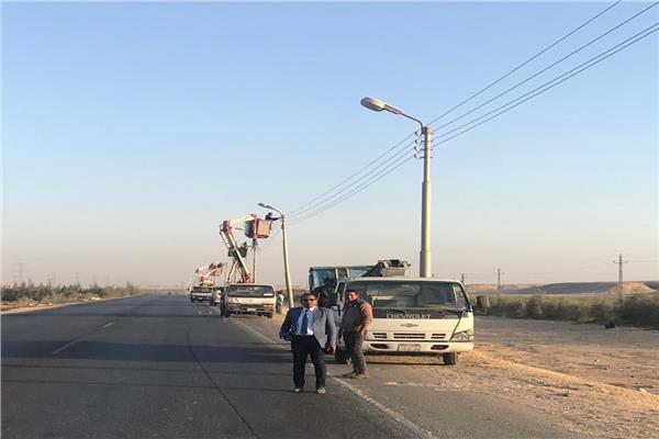 محافظ المنيا يوجه رؤساء المراكز بإنارة الطريق الصحراوي الشرقي القديم والصيانة الدورية