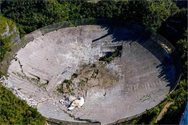 انهيار التلسكوب الراديوي الضخم بمرصد أريسيبو