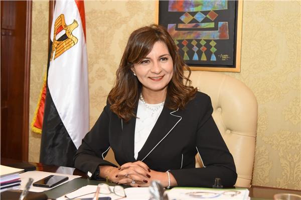  السفيرة نبيلة مكرم وزيرة الهجرة