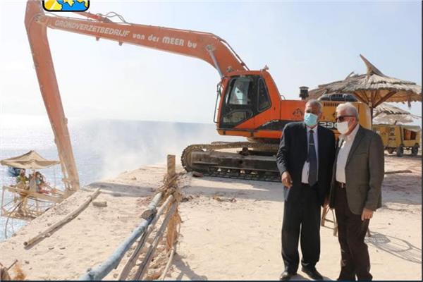 محافظ جنوب سيناء يتفقد عدداً من المشروعات الجارية بمدينة شرم  الشيخ .