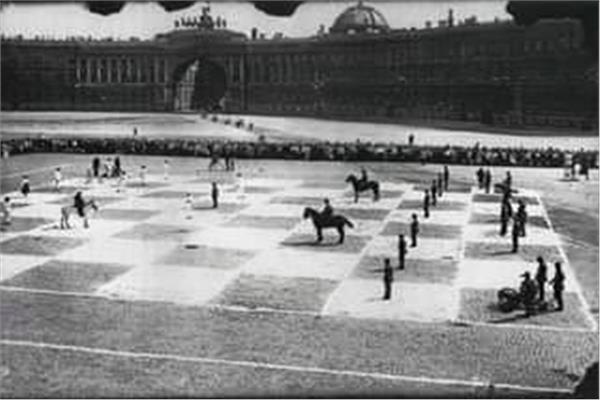 سر الصراع بين لعبتي الطاولة والشطرنج 