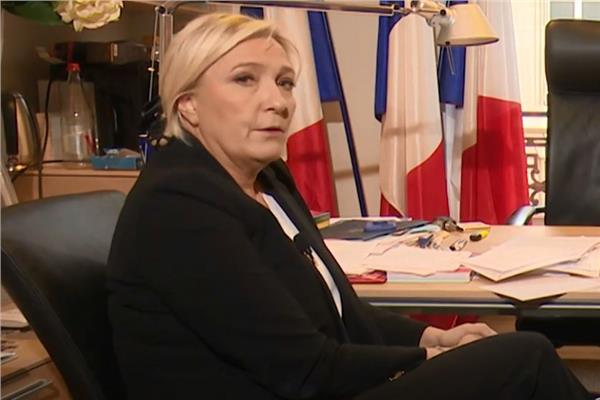 مارين لوبان، زعيمة اليمين الفرنسي ومرشحة الرئاسة الفرنسية المحتملة