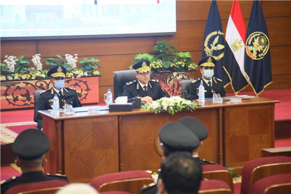 اللواء دكتور أحمد ابراهيم مساعد وزير الداخلية رئيس أكاديمية الشرطة