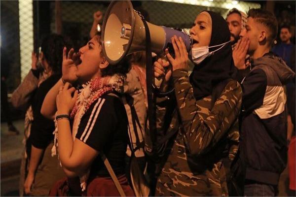 اشتباكات بين الطلاب والأمن ببيروت خلال الاحتجاج على زيادة الرسوم الجامعية