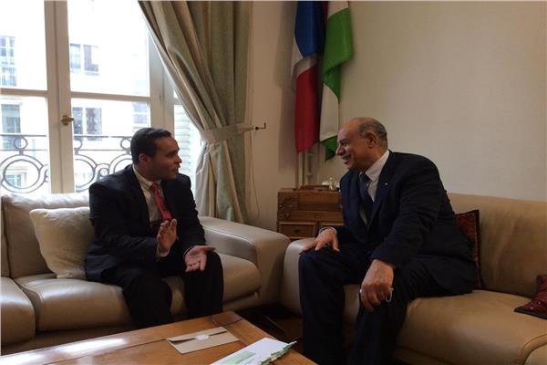  السفير الفلسطينى فى فرنسا سلمان الهرفى  أثناء حواره مع بوابة اخبار اليوم 