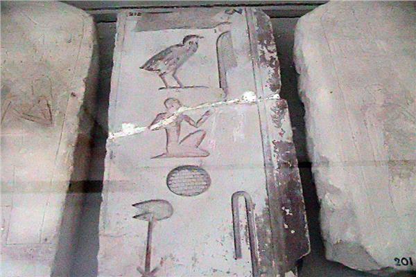  المتحف المجهول.. آثار فرعونية وسودانية داخل مدرسة بالصعيد