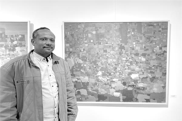  ‬الفنان‭ ‬السودانى‭ ‬طارق‭ ‬كمال