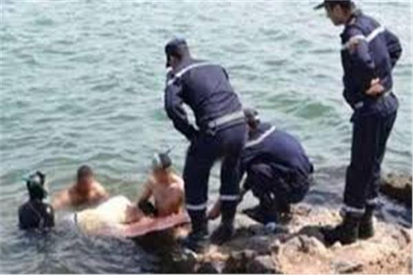 انتشال جثة شاب غرق في مياه النيل بالقاهرة 