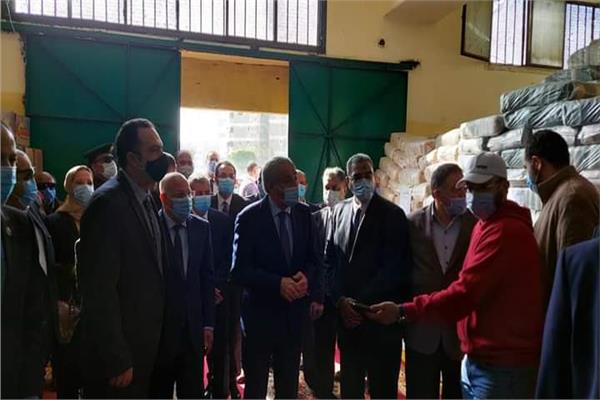 وزير التموين يطمئن على المخزون الاستراتيجي من السلع في بورسعيد‎