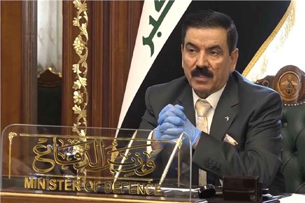 جمعة عناد  وزير الدفاع العراقي