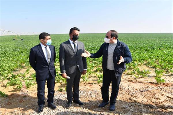  الرئيس السيسي يتفقد مشروع «مستقبل مصر» للإنتاج الزراعي
