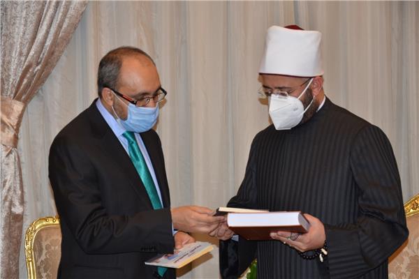 مستشار رئيس الجمهورية للشئون الدينية يجتمع مع سفير أفغانستان بالقاهرة