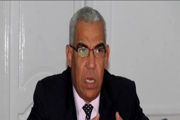 الدكتور مصطفى عبد القادر رئيس مصلحة الضرائب الأسبق 