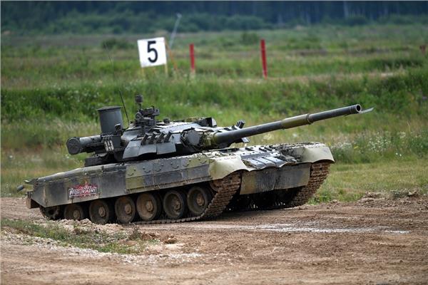الجيش الروسي يستلم الدبابات «تي-80بي في إم» المخصصة  للعمل في درجات حرارة استثنائية
