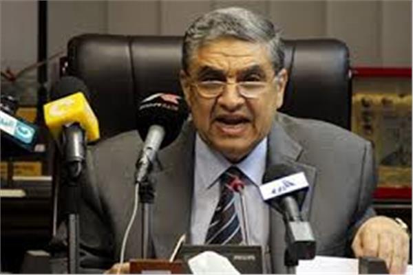  وزير الكهرباء والطاقة المتجددة د. محمد شاكر