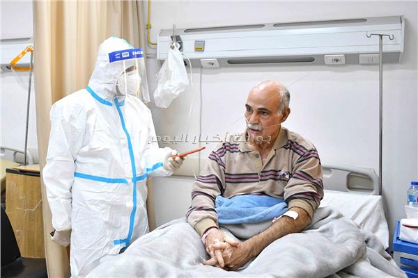سعيد فهمي مريض كورونا يتحدث للأخبار | تصوير طارق إبراهيم- أحمد حسن