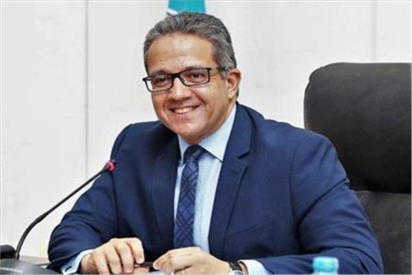 وزير السياحة والآثار د. خالد العناني 