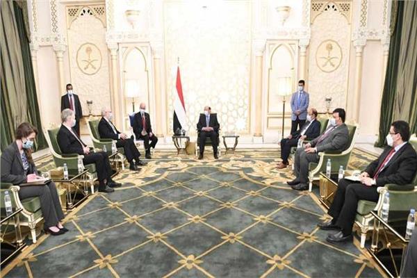 المبعوث الأمريكي في اليمن يلتقي بالرئيس اليمني عبد ربه منصور هادي