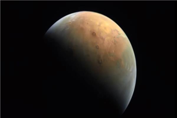 صورة المريخ من خلال مسبار الامل