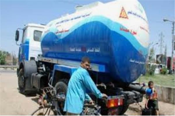 سيارات مياه الشرب للأماكن المتأثرة بانقطاع المياه
