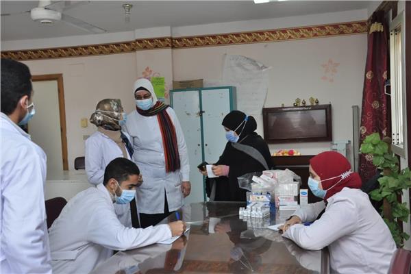 جامعة كفرالشيخ تطلق قافلة طبية لأهالى «قرية الكراكات»
