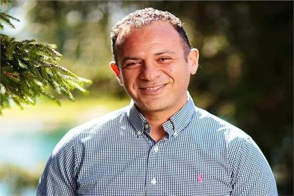 المعالج النفسي المصري حسام نبيل