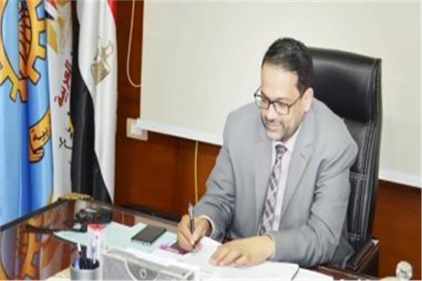 ناصر حسن إسماعيل وكيل وزارة التربية والتعليم 