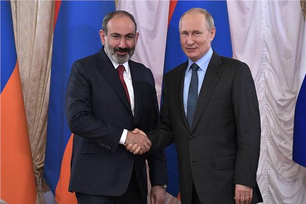 بوتين ورئيس وزراء ارمينيا