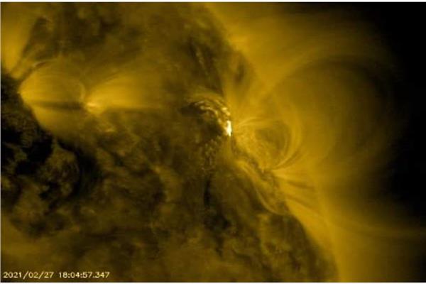 موجة في الغلاف الجوي للشمس