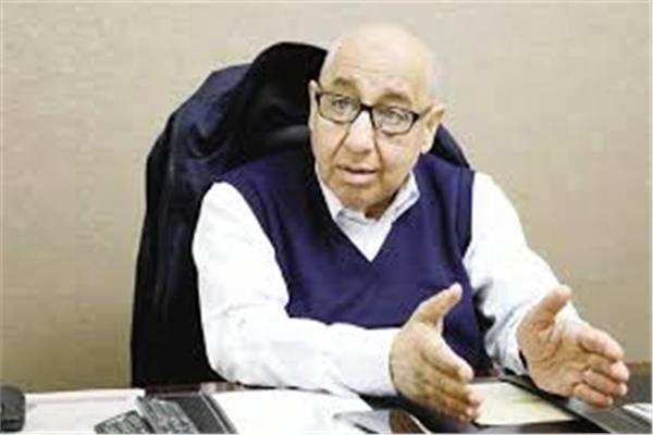 الدكتور علي عوف، رئيس شعبة الدواء باتحاد الغرف التجارية