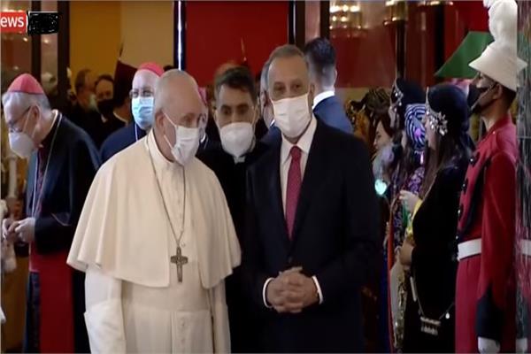 مراسم استقبال البابا فرنسيس في مطار بغداد