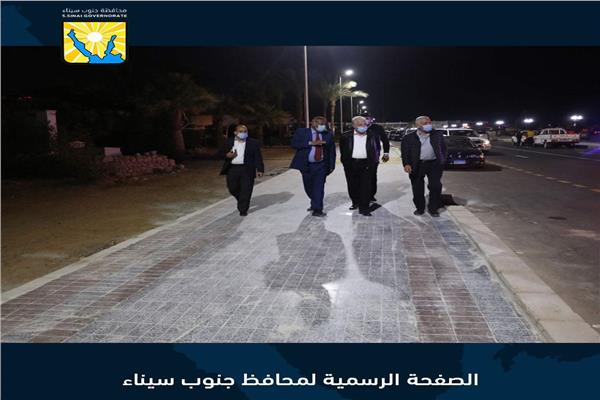 محافظ جنوب سيناء يتفقد الممشي السياحي بهضبة ام السيد بشرم الشيخ خلال جولة ليلية 