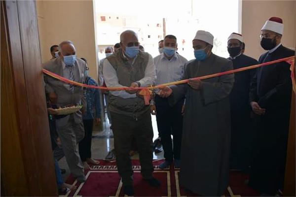 محافظ الوادي الجديد يفتتح مجمع الحصري الإسلامي بمدينة الفرافرة