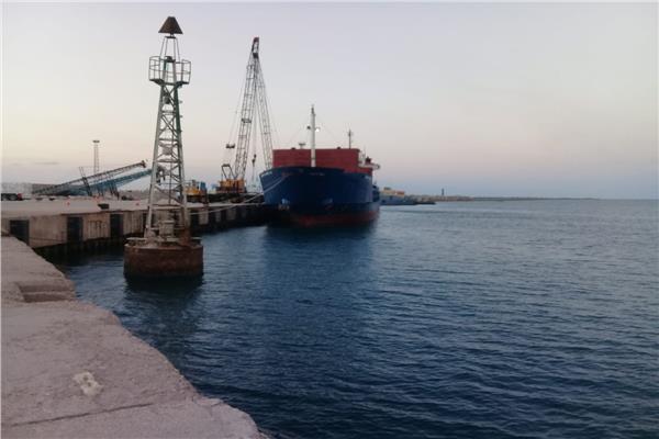  اقتصادية قناة السويس : 23 سفينة إجمالى الحركة الملاحية بموانئ بورسعيد 