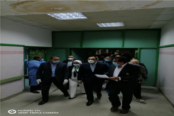 وزيرة الصحة وزير النقل يفقدون مستشفى طهطا العام للاطمئنان على الحالة الصحية للمصابين