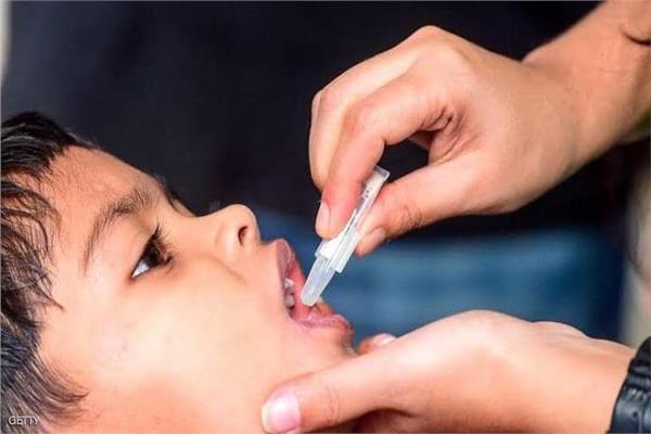تطعيم الأطفال ضد شلل الأطفال