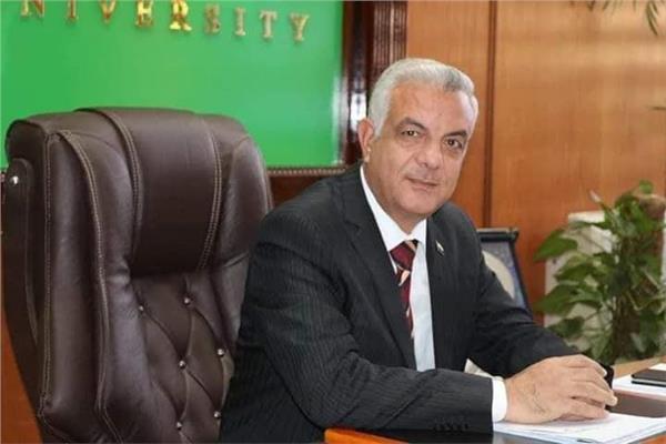 عادل مبارك رئيس جامعة المنوفية